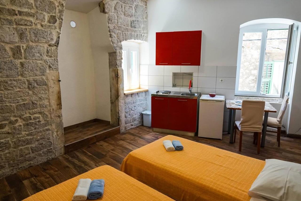 Studio Apartment In The Old City Of シベニク エクステリア 写真